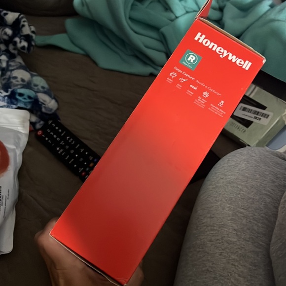 NIB Honeywell certified hepa air purifier filters R HRFR2 box of 2 - Picture 4 of 6